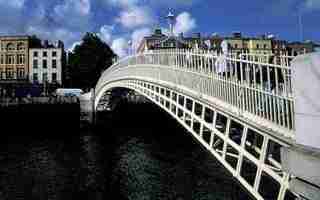 Ha penny bridge, Dublino (Irlanda) Ha penny bridge, Dublino (Irlanda)